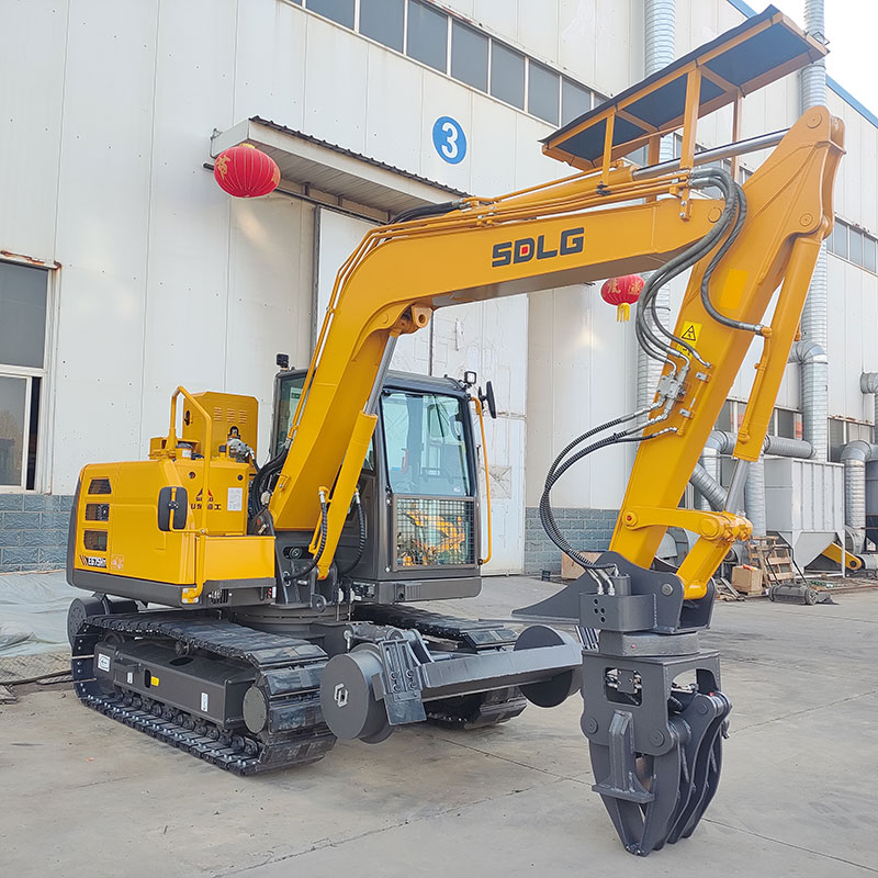 臨工75鐵路專用換枕機